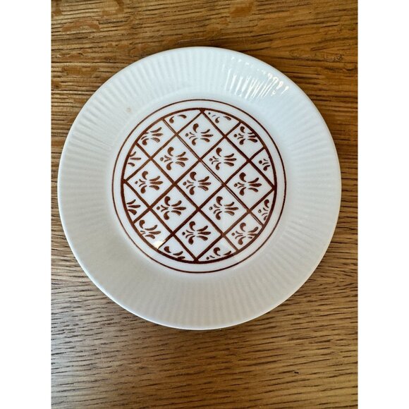 4 Vintage Homer Laughlin Sheffield Scandia Brown Fleur De Lis 6.25" Plates - Picture 2 of 7